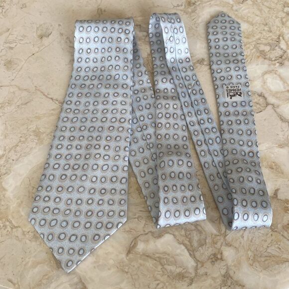 Hermes 100% Silk Baby Blue Polka Dot Tie - Picture 3 of 10